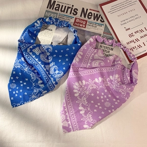 Elastic paisley print triangle hair scarf bandanas in royal blue and lilac purple