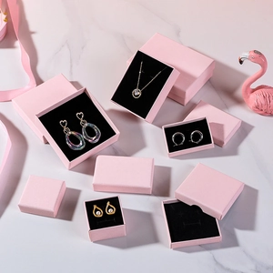 Textured Paper Jewelry Gift Box Pink Square Rectangular Storage Packaging For Ring Earring Necklace Bracelet With Sponge Lining Elegant