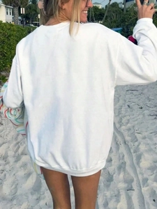 Weißes Damen-Sweatshirt mit Rundhalsausschnitt im minimalistischen und lockeren Stil