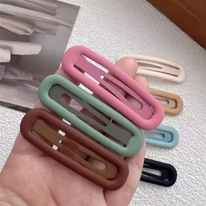 Matte candy-colored hollow hair clips for women in assorted Morandi palette tones