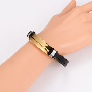 Men's vintage multi-layer leather bracelet with gold stainless steel plates and magnetic clasp