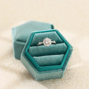 Luxury s925 silver flower ring with round zircon in a green velvet hexagonal gift box