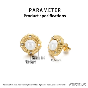 Detailed size and weight view of stainless steel pearl stud earrings with rhinestones