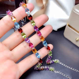 Bracciale arcobaleno con pietre preziose multicolore e taglio ovale in argento donna