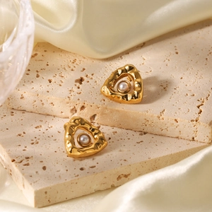 Triangle Hammered Stainless Steel Stud Earrings With Artificial Pearl 18K Gold Plated Irregular Geometric Vintage For Women