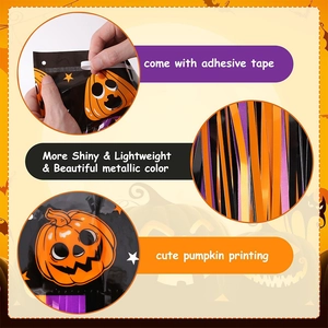 Bannière d'Halloween à franges métalliques avec citrouilles en noir violet et orange