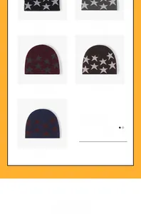 Vue détaillée des motifs jacquard en étoile sur des bonnets en tricot doublés polaire