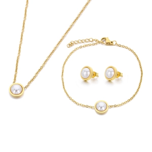Parure de bijoux 3 pièces dorée avec perles d'eau douce élégantes et acier titane