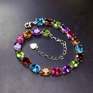 Bracciale arcobaleno in argento S925 con cristalli multicolore a taglio ovale