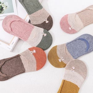 Breathable cotton boat socks for women with cartoon rabbit embroidery in 6 assorted colors