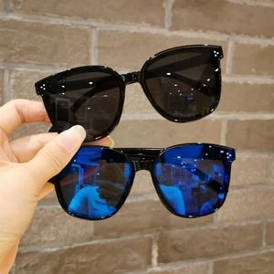 Kids square fashion sunglasses with black and blue mirrored lenses and silver rivet details