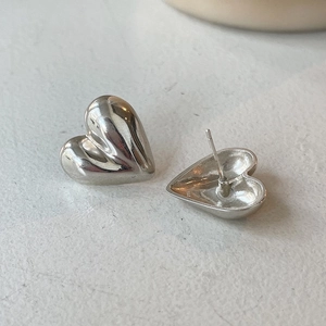 Minimalist 925 sterling silver heart stud earrings with high-polished mirror finish