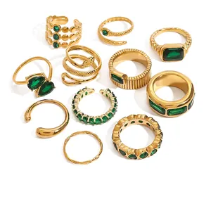 Vintage Ring 18K Gold Plated Stainless Steel Green Zircon Heart Snake Shape Waterproof Jewelry For Women Fashion Accessory