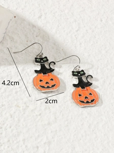 Halloween black cat on pumpkin earrings detail with 4.2cm height and 2cm width dimensions