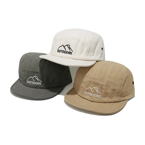 Five-panel outdoor soft brim baseball caps in beige, grey, and khaki with mountain embroidery