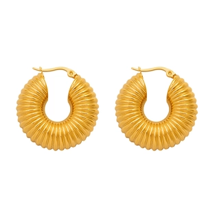 Retro 18K gold plated titanium steel hoop earrings with textured grooved design