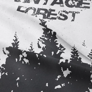 Dettaglio del tessuto foresta vintage con trama in cotone naturale e stampa rustica