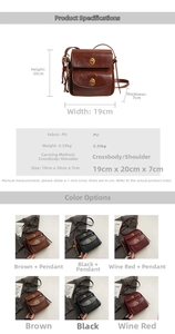 Detail view showing dimensions 19x20x7cm and texture of the vintage leather crossbody bag