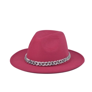 Rose red woolen fedora hat featuring a stylish marble-patterned resin chain band.