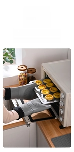 Gray heat resistant silicone oven mitts with scales texture taking out egg tarts