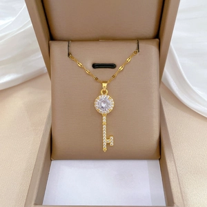 Elegant Key Pendant Necklace For Women Shiny Cubic Zirconia Inlaid Copper Pendant Stainless Steel Chain Clavicle Jewelry