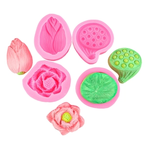 Set di stampi in silicone a forma di loto e ninfea per dolci e cioccolato
