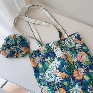 Floral print cotton tote bag and matching scrunchie set with colorful oil painting pattern