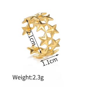 Detail view of 18K gold open star ring showing dimensions 2.1cm and weight 2.3g