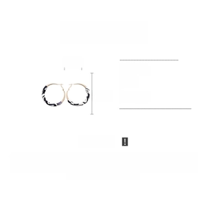 Detail showing the dimensions and weight of leopard print leather hoop earrings