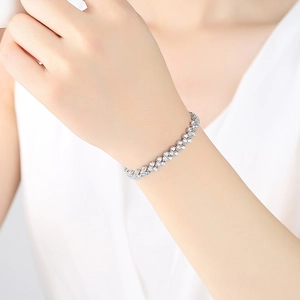 Fashion Heart Shaped Roman Alloy Bracelet With Rhinestone Zircon Multi Row Inlaid Elegant Jewelry Accessory For Women