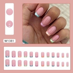 Faux ongles carrés aurora style français avec pointes métalliques colorées, lot de 24