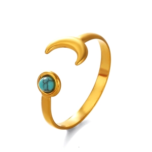 Adjustable moon ring in gold-plated stainless steel with turquoise stone inlay