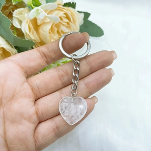 Natural heart-shaped clear quartz crystal keychain with silver ring for women jewelry
