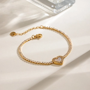 Elegante 18K vergulde roestvrijstalen hart tennisarmband met fonkelende kristallen