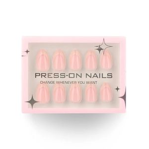 Unghie finte corte a mandorla rosa stile francese con texture gelatina e confezione
