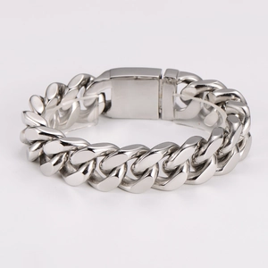 Mens vintage punk silver Cuban link bracelet with polished finish and square clasp