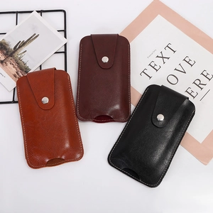 Marsupio verticale in pelle da uomo disponibile in marrone, bordeaux e nero classico