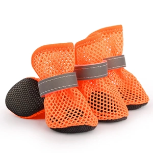 Atmungsaktive orangefarbene Hundeschuhe aus Netzstoff mit rutschfester Gummisohle