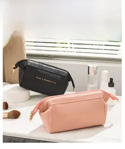 Beauty case a nuvola in pelle PU rosa e nera con scritta dorata Enjoy a pleasant trip