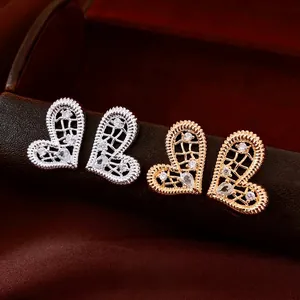 Boucles D'oreilles Puces Cœur Avec Zircone Maille Creuse Cuivre Plaqué Or Véritable Et Tige En Argent 925 Pour Femme