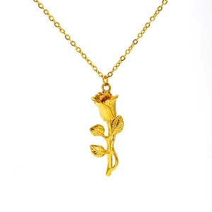 Collier élégant en acier inoxydable doré avec pendentif rose et tige pour femme