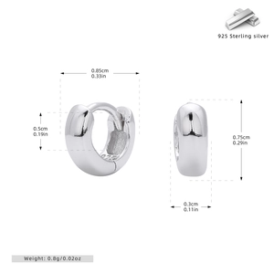 Detailed view of S925 sterling silver hoop earrings with precise size measurements