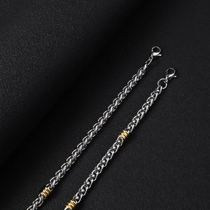 Dettaglio catena di grano in acciaio inossidabile 5mm e collane bicolore oro e argento
