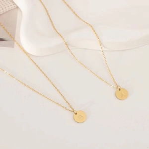 Minimalist 18K Gold Plated Stainless Steel Round Disk Initial Letter Pendant Necklace For Women Elegant Jewelry