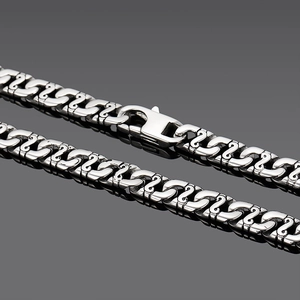 Hip hop style flat link chain necklace in silver stainless steel with lobster clasp