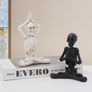 Statues de yoga squelette en résine noir et blanc pour décor de méditation gothique