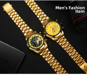 Détail de montres chronographes de luxe en acier doré avec cadrans noir et jaune