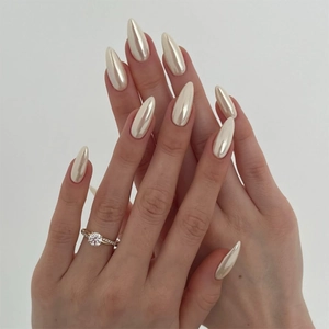 Artificial Pearl Chrome Press On Nails Almond Shape Metallic Luster Solid Color Long Length Elegant Artificial Manicure For Women