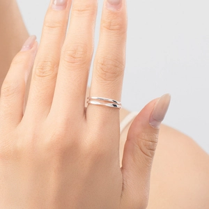 Minimalist S925 sterling silver double-layer open ring featuring a sleek polished finish