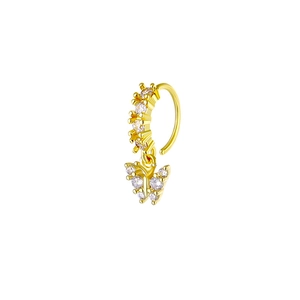 Anneau de nez papillon doré élégant avec accents en zircone cubique étincelante